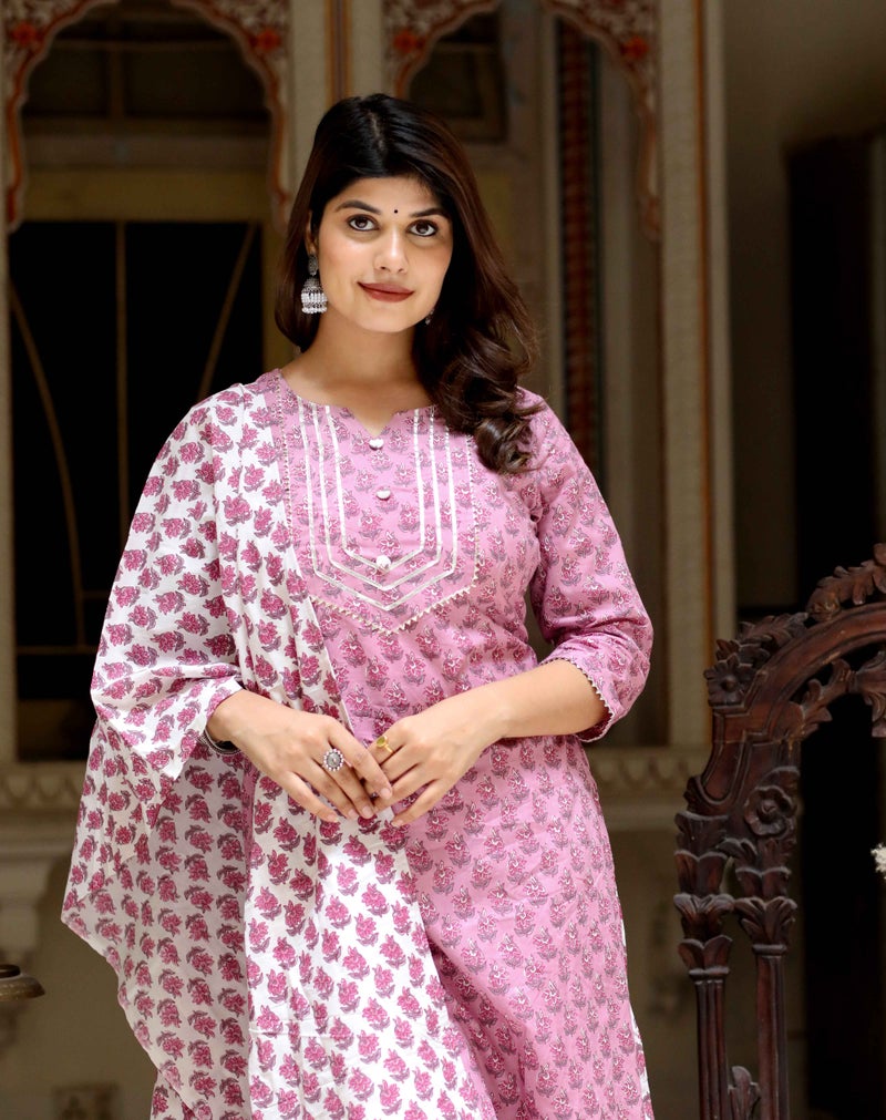 Miravan Women's Pink Cotton Kurta Set for Women - Image 5